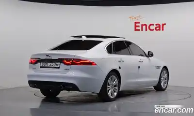 Jaguar XF 2017 2.0 Автомат в Москве № 335769, миниатюра 2