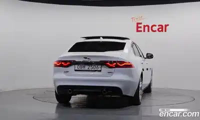 Jaguar XF 2017 2.0 Автомат в Москве № 335769, миниатюра 4