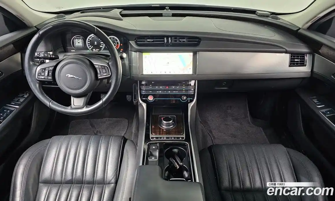 Jaguar XF 2017 2.0 Автомат в Москве № 335769, фото 7