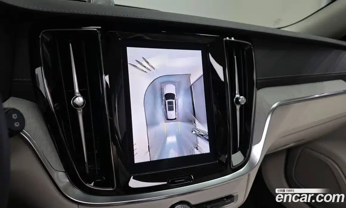 Volvo V60 2025 2.0 Автомат в Москве № 343995, фото 15