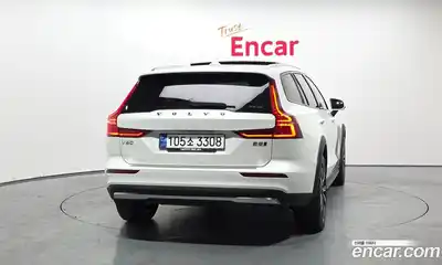Volvo V60 2025 2.0 Автомат в Москве № 343995, миниатюра 4