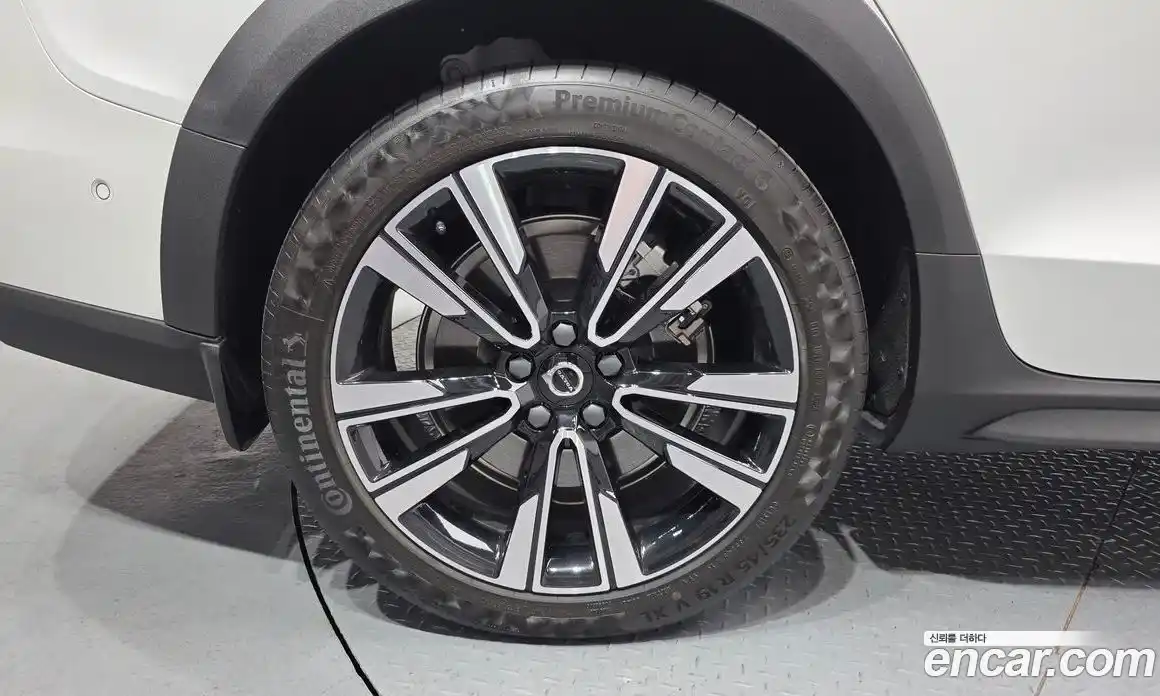 Volvo V60 2025 2.0 Автомат в Москве № 343995, фото 5