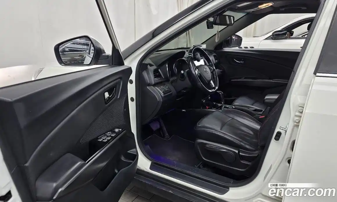 SsangYong TIBOLI 2017 1.6 Автомат в Москве № 35530, фото 3