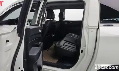 SsangYong Rexton 2018 2.2 Автомат в Москве № 35710, миниатюра 3