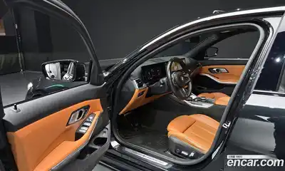 BMW 3-Series 2023 2.0 Автомат в Москве № 367396, миниатюра 10