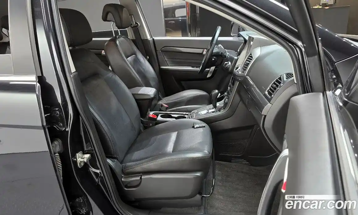 Chevrolet Captiva 2013 2.0 Автомат в Москве № 37362, фото 19