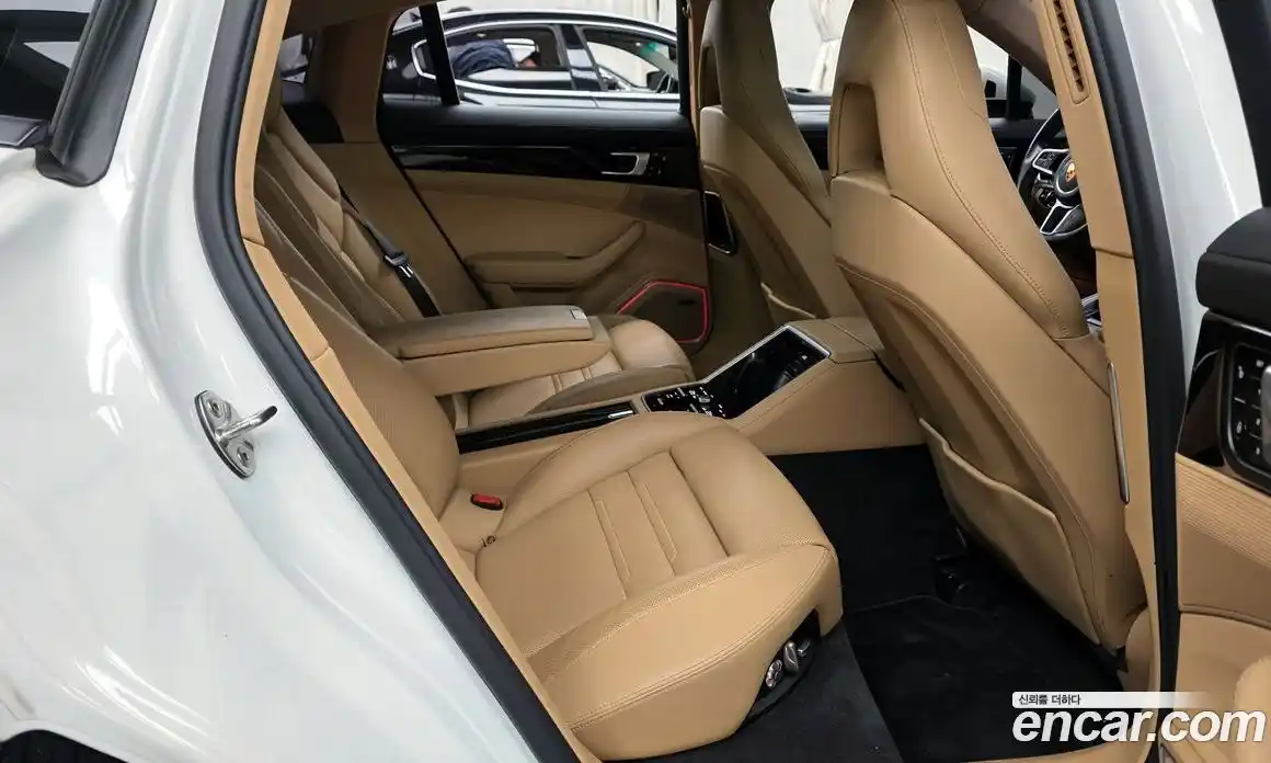 Porsche Panamera 2018 3.0 Автомат в Москве № 374245, фото 12