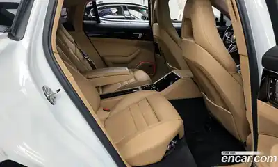 Porsche Panamera 2018 3.0 Автомат в Москве № 374245, миниатюра 12