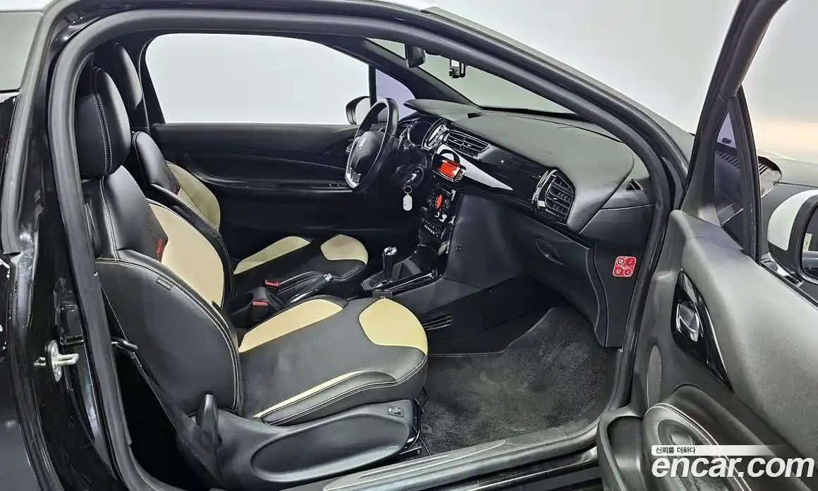 Citroen DS3 2014 1.6 Автомат в Москве № 375613, фото 11