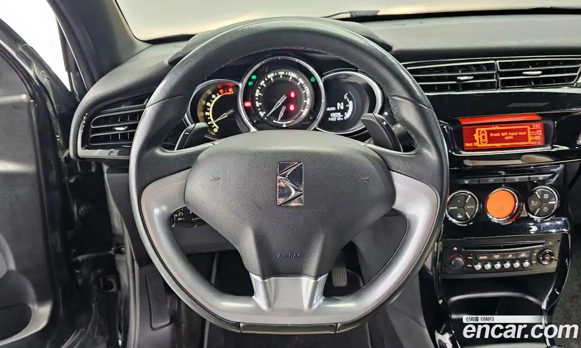 Citroen DS3 2014 1.6 Автомат в Москве № 375613, фото 13