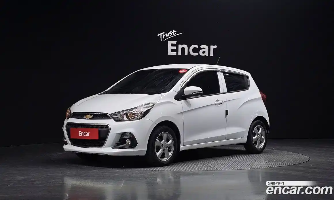 Chevrolet Spark 2016 1.0 Автомат в Москве № 38335, фото 3