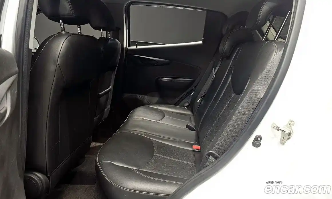 Chevrolet Spark 2016 1.0 Автомат в Москве № 38335, фото 9