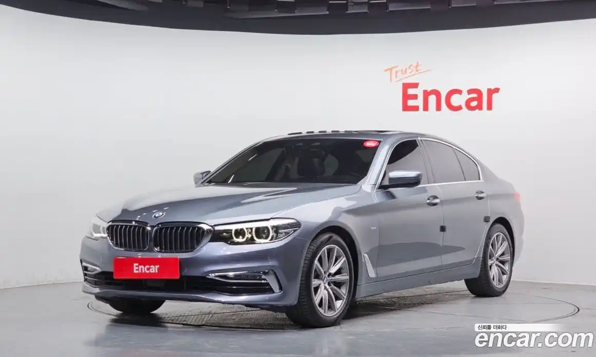 BMW 5-Series 2018 2.0 Автомат в Москве № 426667, фото 1