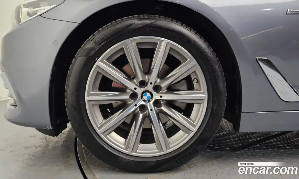 BMW 5-Series 2018 2.0 Автомат в Москве № 426667, фото 5