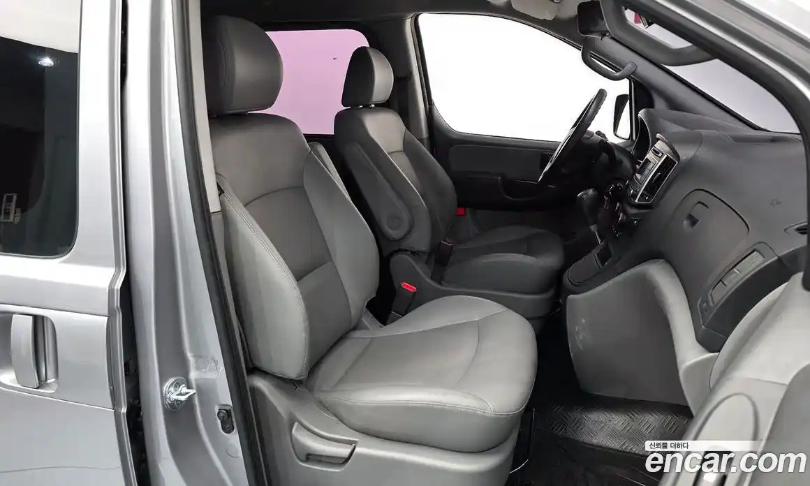 Hyundai Starex 2021 2.5 Автомат в Москве № 450077, фото 10