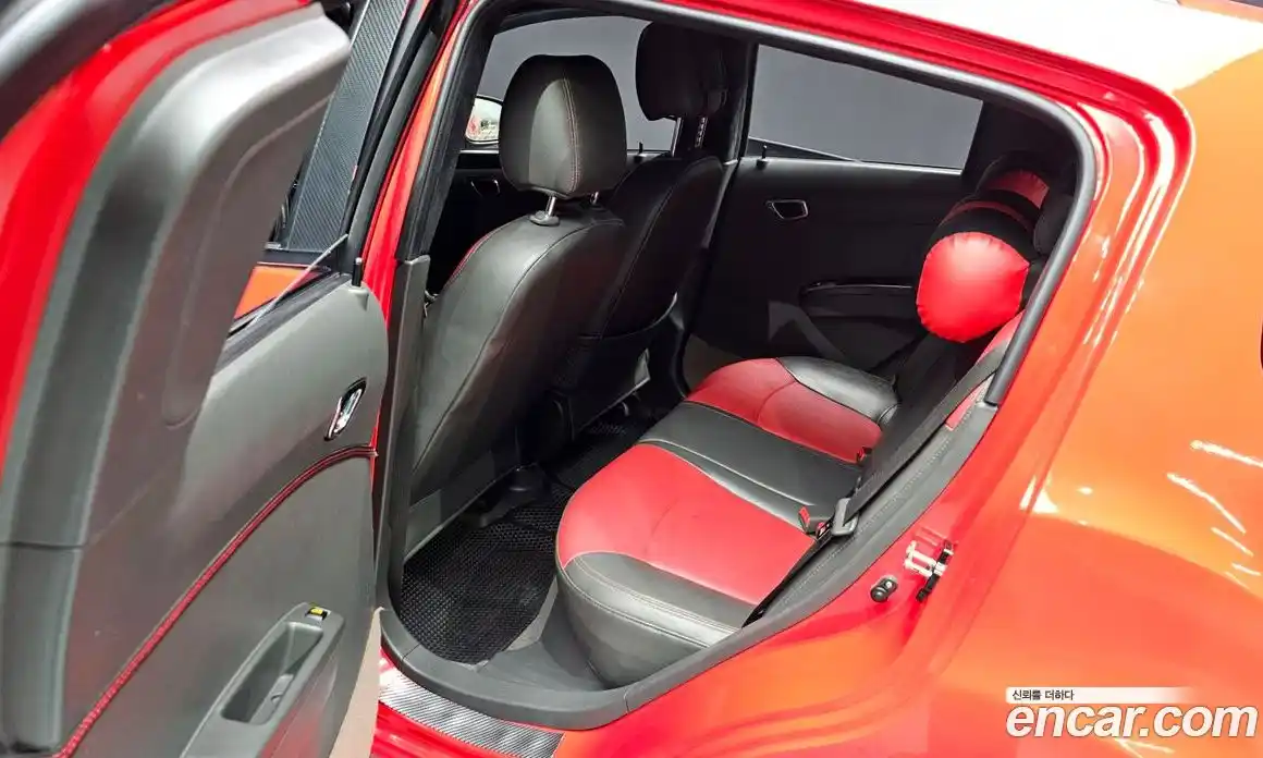 Chevrolet Spark 2012 1.0 Автомат в Москве № 455075, фото 12