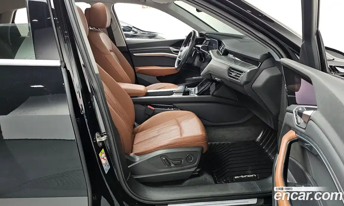 Audi e-tron 2021 0.2 Автомат в Москве № 468654, фото 11