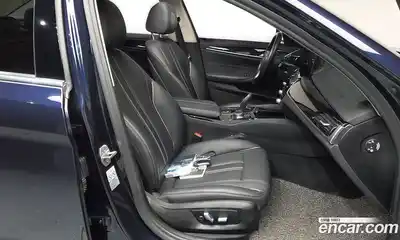 BMW 5-Series 2019 2.0 Автомат в Москве № 491226, миниатюра 9