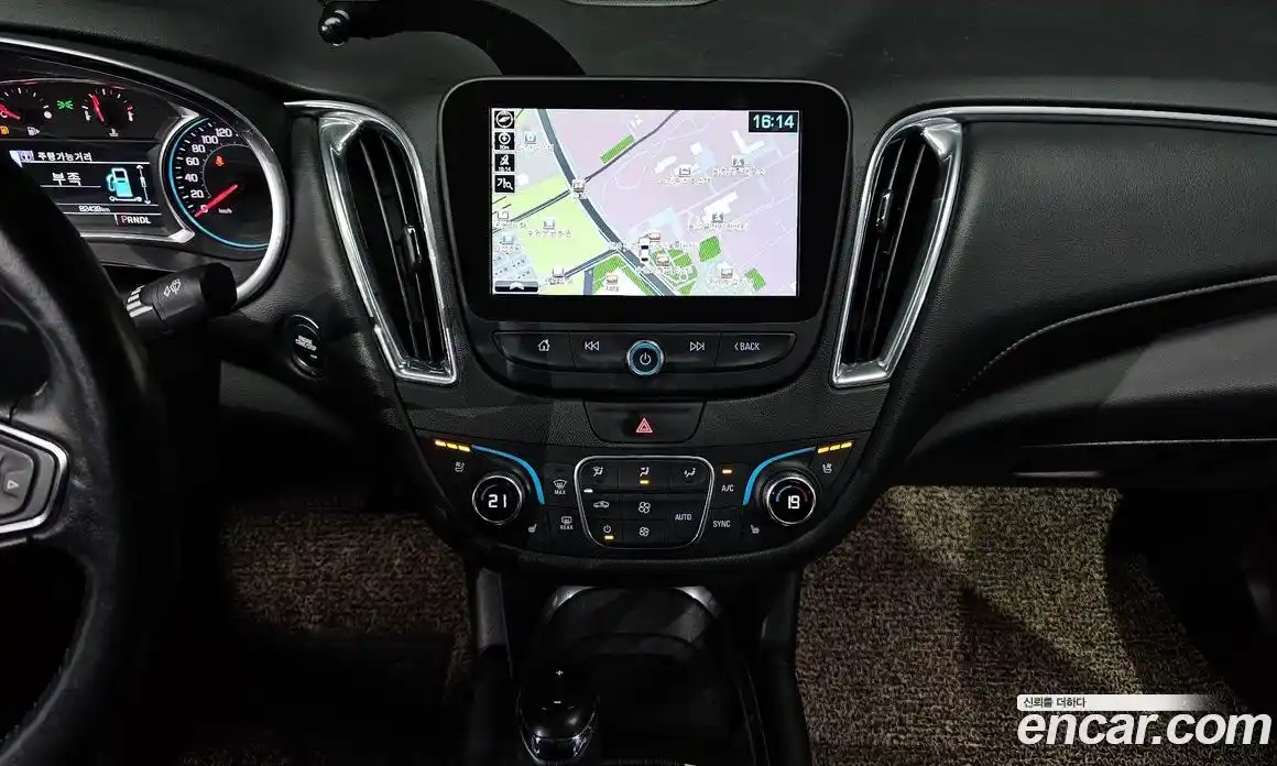 Chevrolet Malibu 2018 2.0 Автомат в Москве № 492344, фото 14