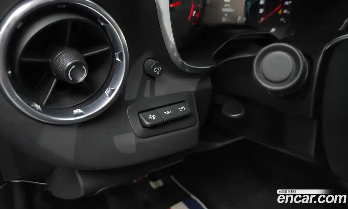 Chevrolet Camaro 2017 6.2 Автомат в Москве № 492864, фото 14