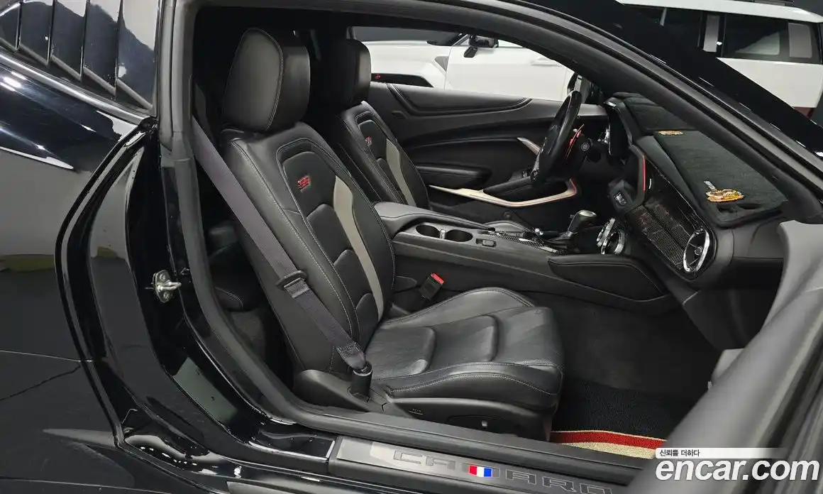 Chevrolet Camaro 2017 6.2 Автомат в Москве № 492864, фото 10