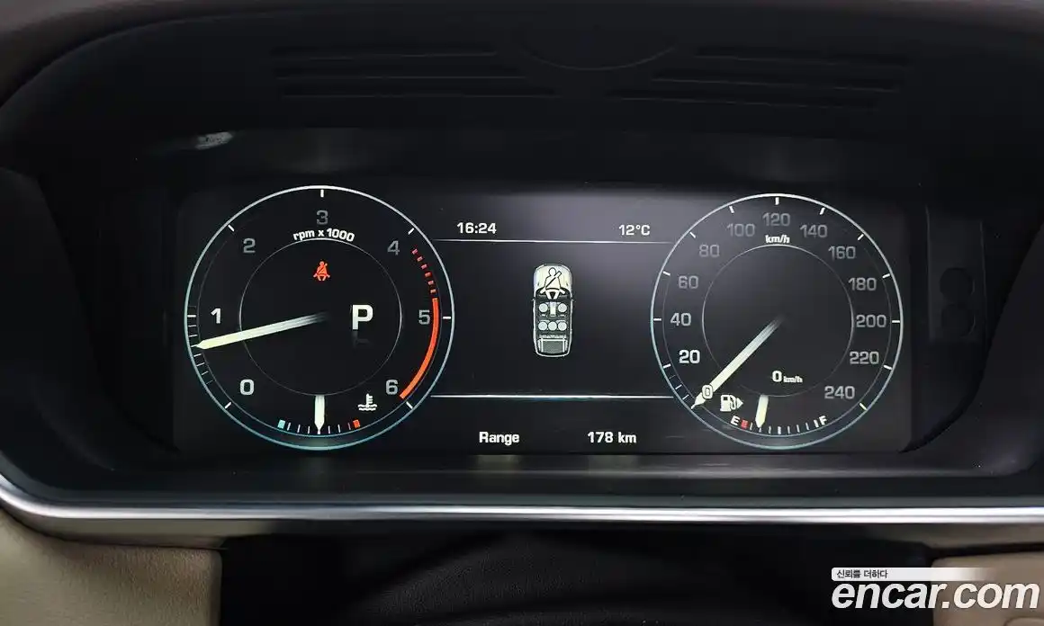 Land Rover Range-Rover Sport 2016 3.0 Автомат в Москве № 493156, фото 8