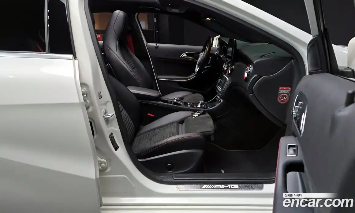 Mercedes-Benz A-Class 2018 2.0 Автомат в Москве № 495183, фото 11