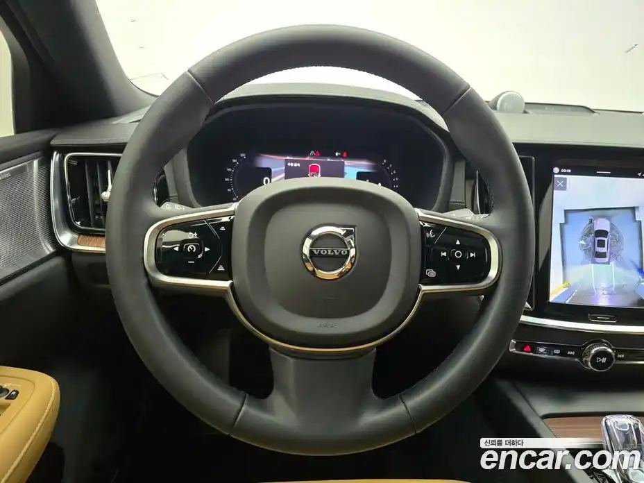 Volvo S60 2024 2.0 Автомат в Москве № 497905, фото 13