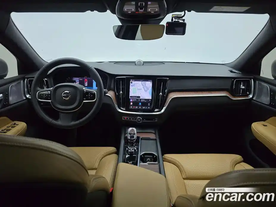 Volvo S60 2024 2.0 Автомат в Москве № 497905, фото 7