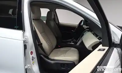 Land Rover Discovery Sport 2023 2.0 Автомат в Москве № 498722, миниатюра 9