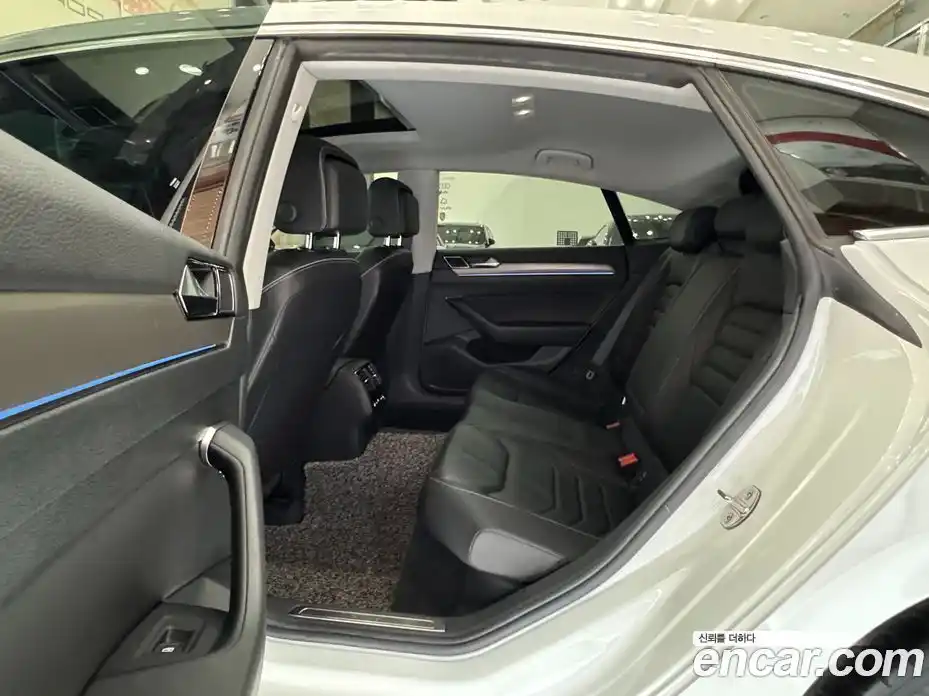 Volkswagen Arteon 2019 2.0 Автомат в Москве № 499813, фото 12