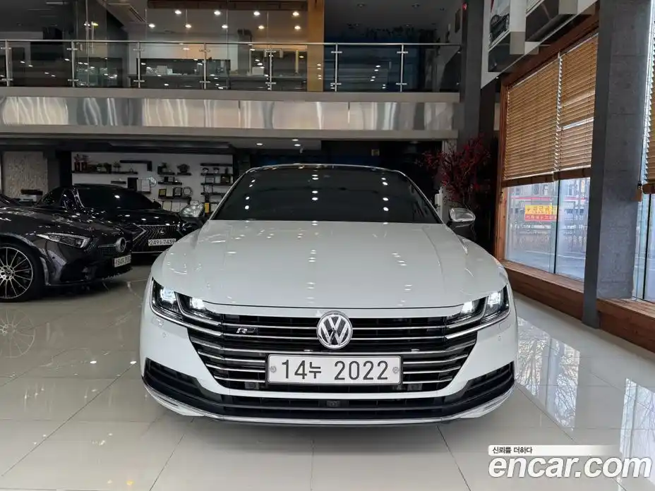 Volkswagen Arteon 2019 2.0 Автомат в Москве № 499813, фото 3