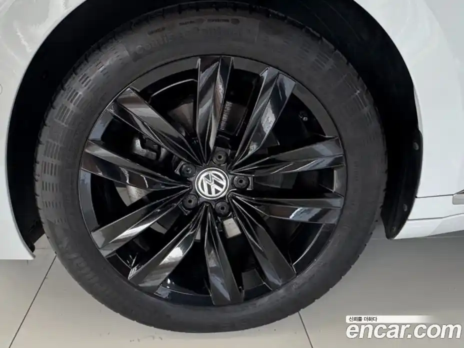 Volkswagen Arteon 2019 2.0 Автомат в Москве № 499813, фото 5