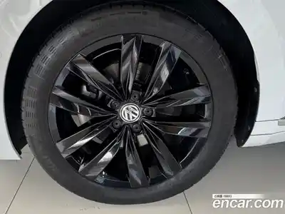 Volkswagen Arteon 2019 2.0 Автомат в Москве № 499813, миниатюра 5