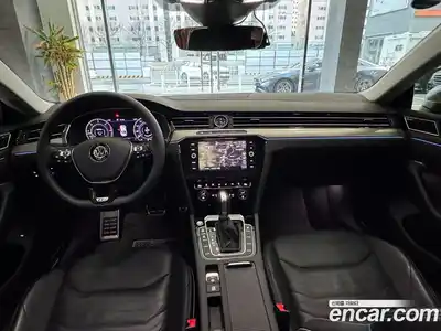 Volkswagen Arteon 2019 2.0 Автомат в Москве № 499813, миниатюра 7