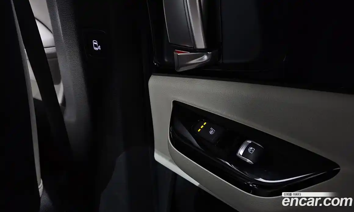 Kia Canival 2023 3.5 Автомат в Москве № 50265, фото 19