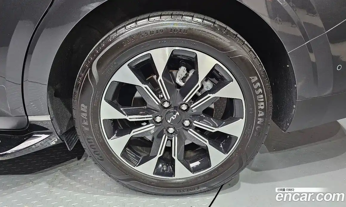 Kia Canival 2023 3.5 Автомат в Москве № 50265, фото 5