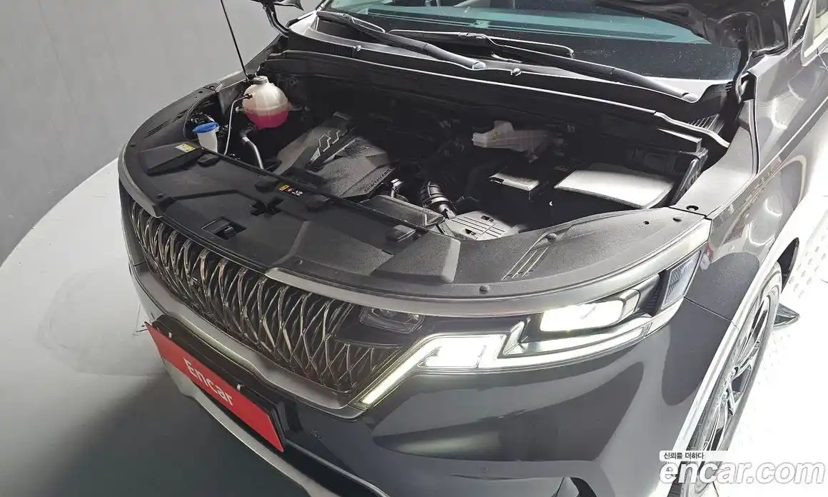 Kia Canival 2023 3.5 Автомат в Москве № 50265, фото 6