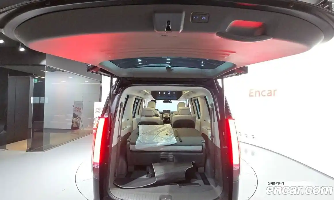 Hyundai Staria 2022 2.2 Автомат в Москве № 517641, фото 20