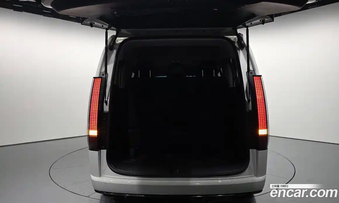 Hyundai Staria 2022 2.2 Автомат в Москве № 518762, фото 20