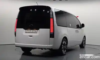 Hyundai Staria 2022 2.2 Автомат в Москве № 518762, миниатюра 2