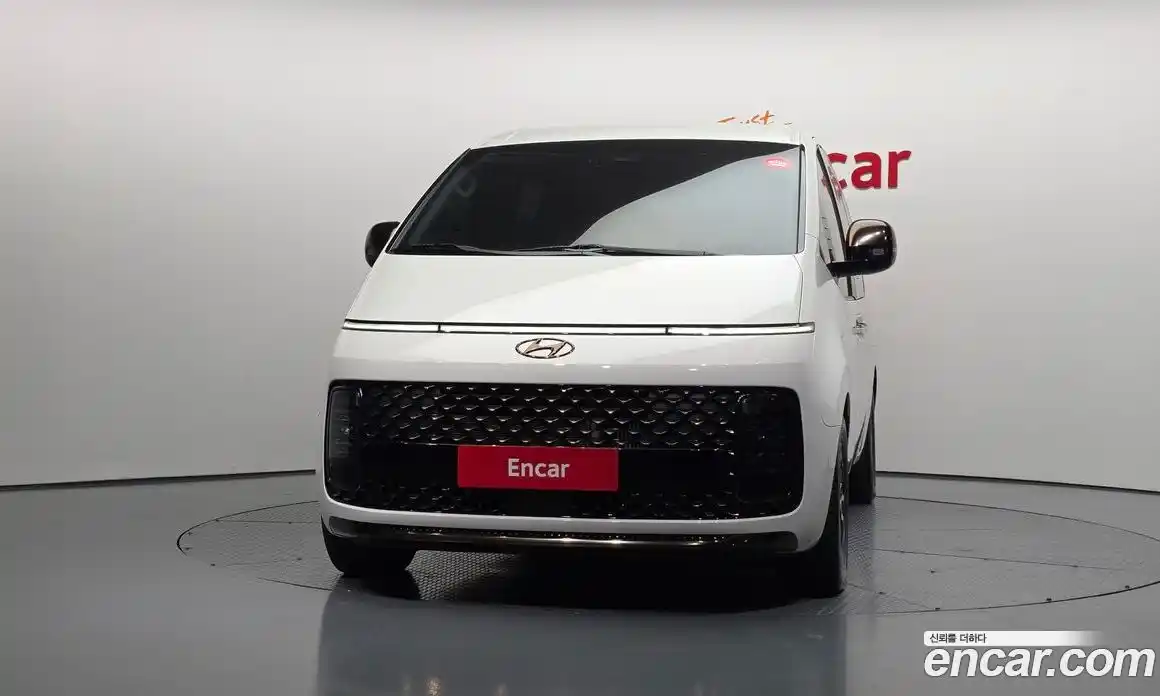 Hyundai Staria 2022 2.2 Автомат в Москве № 518762, фото 3