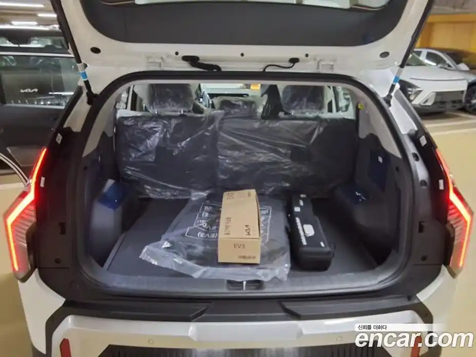 Kia EV3 2027 Автомат в Москве № 519130, фото 14