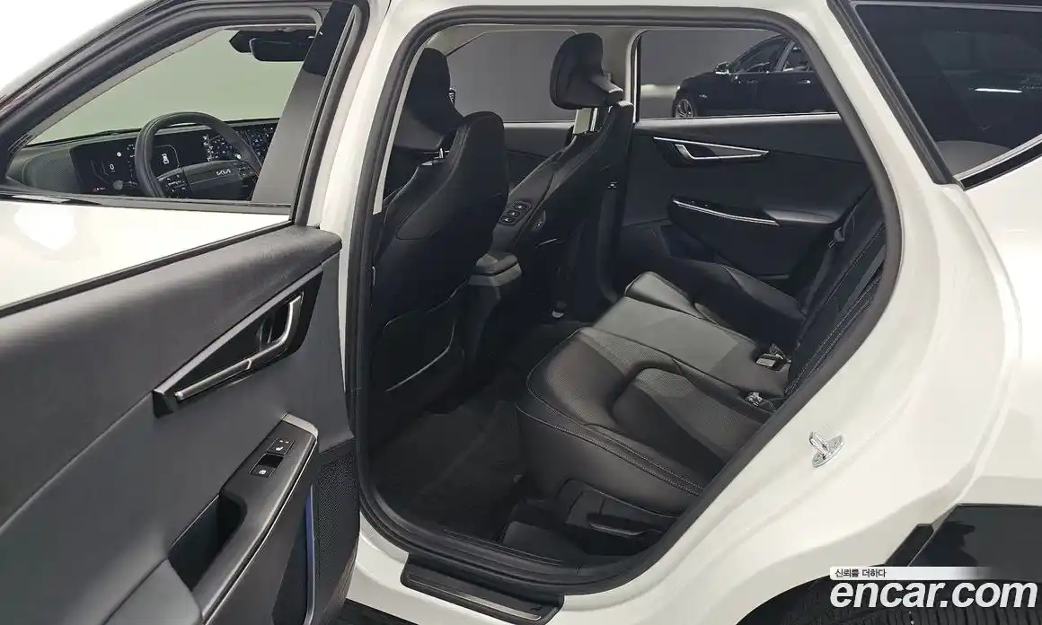 Kia EV6 2025 0.1 Автомат в Москве № 519679, фото 12