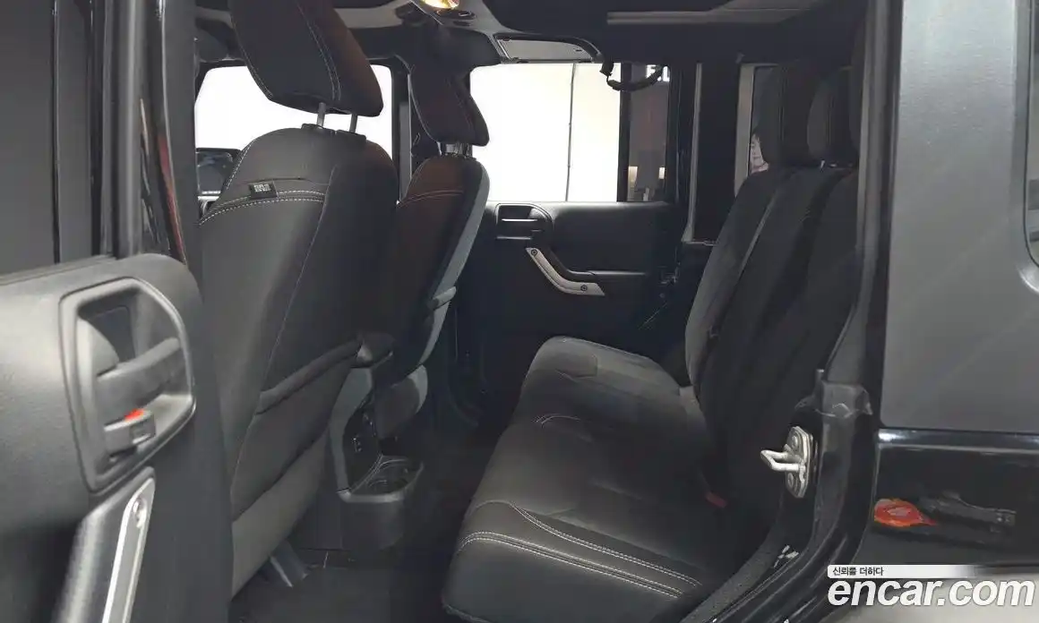 Jeep Wrangler 2016 3.6 Автомат в Москве № 522172, фото 12