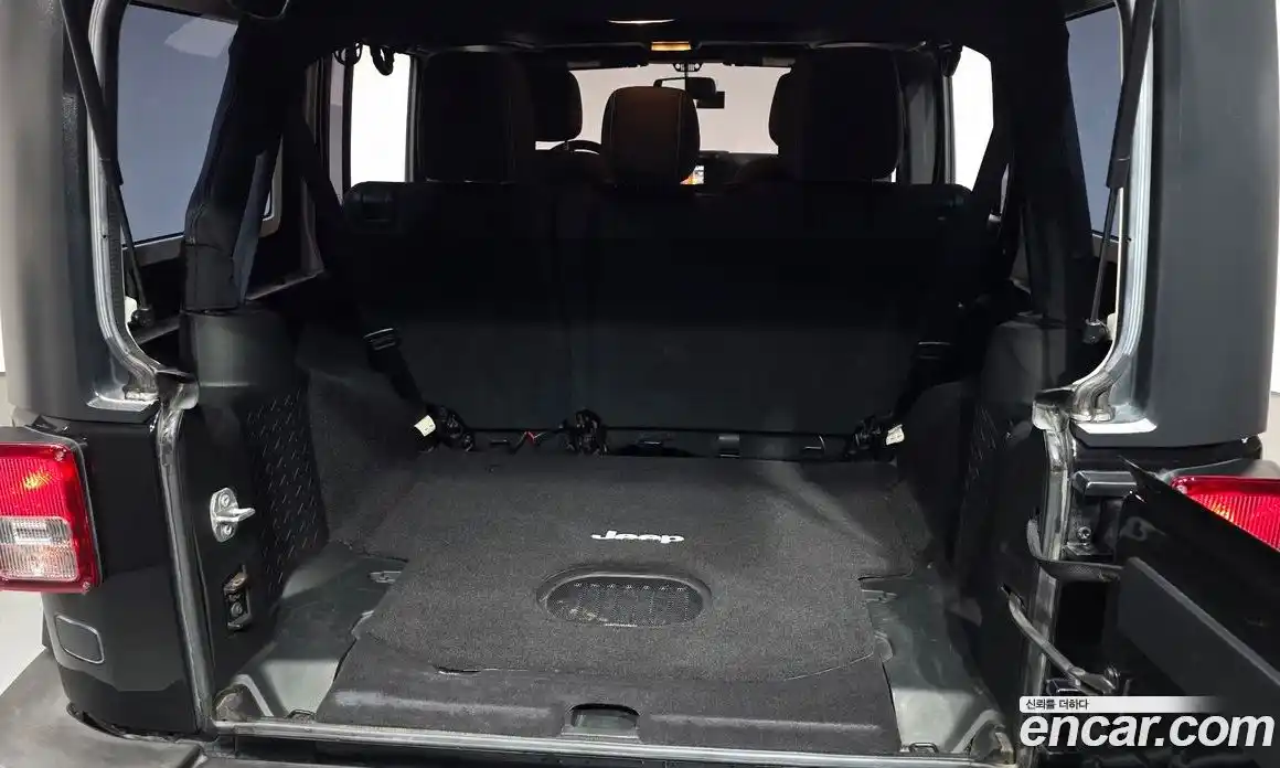 Jeep Wrangler 2016 3.6 Автомат в Москве № 522172, фото 20