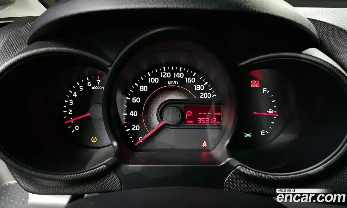 Kia Ray 2019 1.0 Автомат в Москве № 522243, фото 8