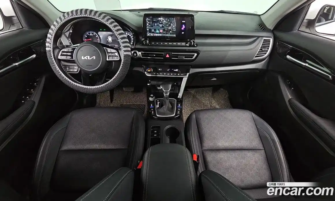 Kia Seltos 2023 1.6 Автомат в Москве № 522499, фото 7