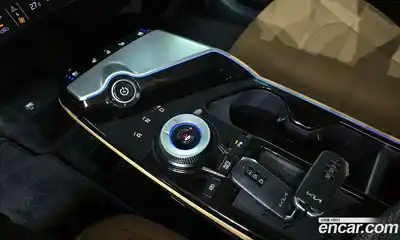 Kia EV6 2023 0.1 Автомат в Москве № 522877, миниатюра 9