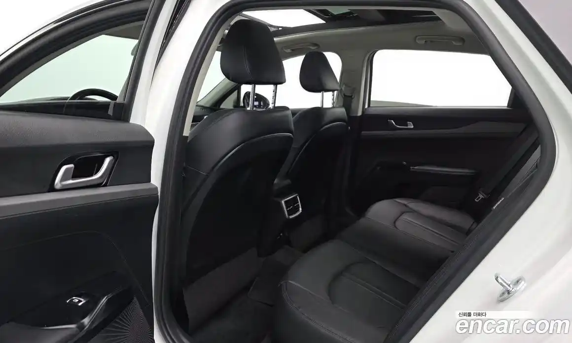 Kia K5 2022 2.0 Автомат в Москве № 523009, фото 11